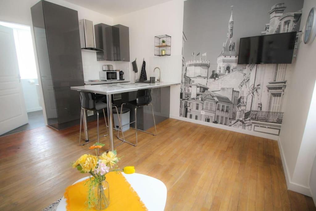 Le Pastel - Grand Studio Renove Ανγκουλέμ Εξωτερικό φωτογραφία